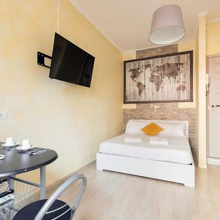 Private Suite In A Guest House With Private Bathroom N3 Rom Exterior foto